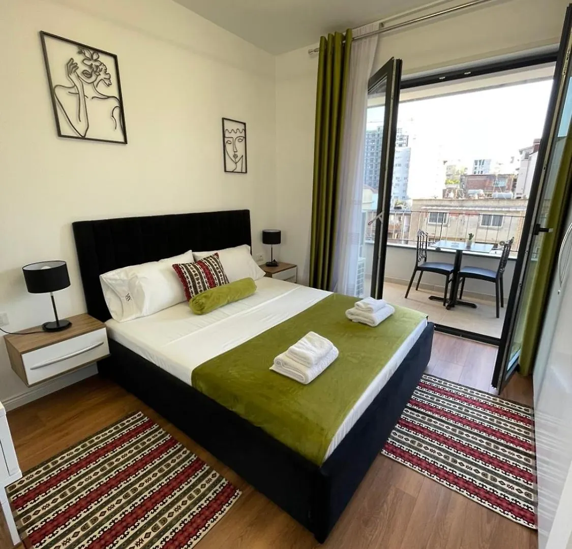 Tirana Luxury Apartments 0*,  Albanien